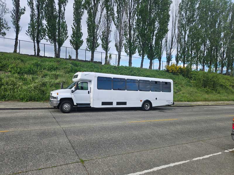 34 Passenger Party Bus exterior